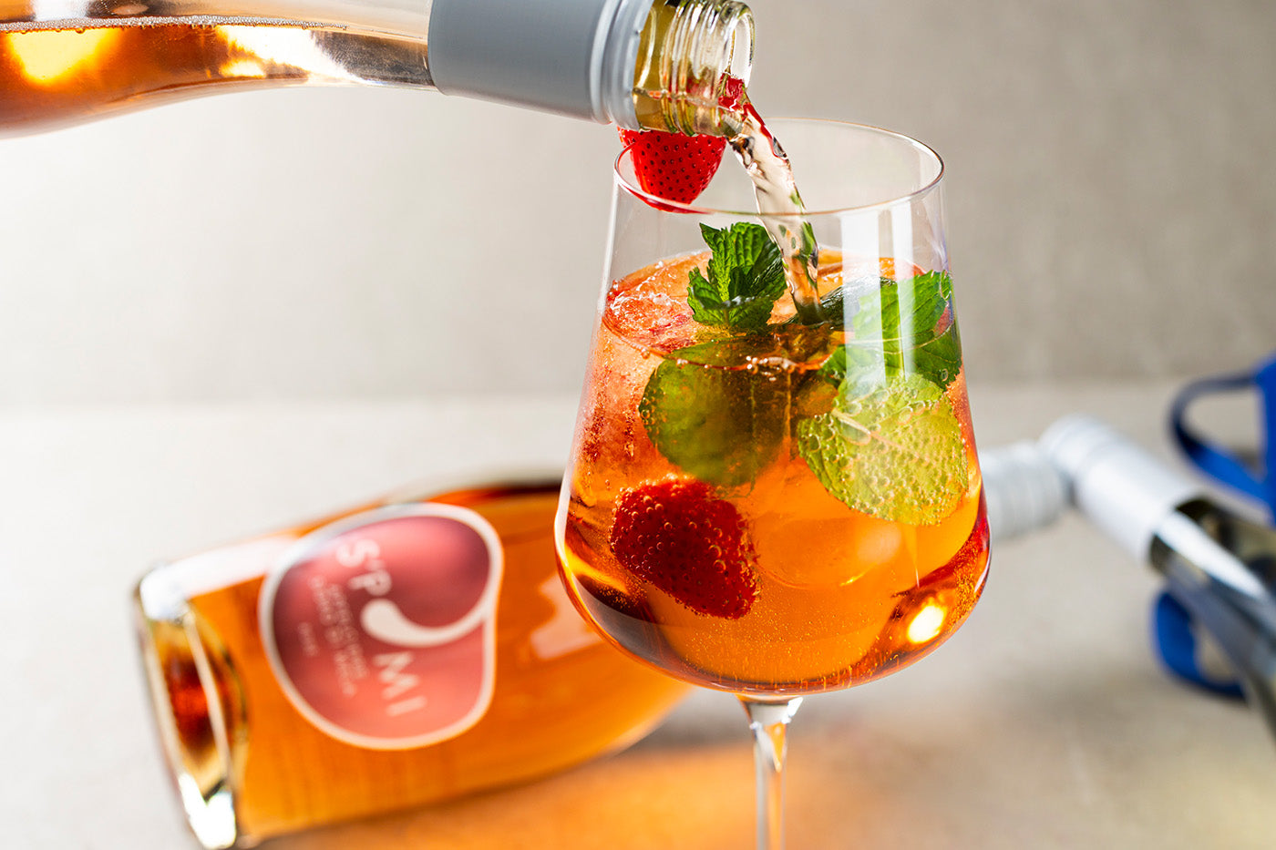 Apfelcidre mit Heidelbeere "S´Pomi Rosé" 2
