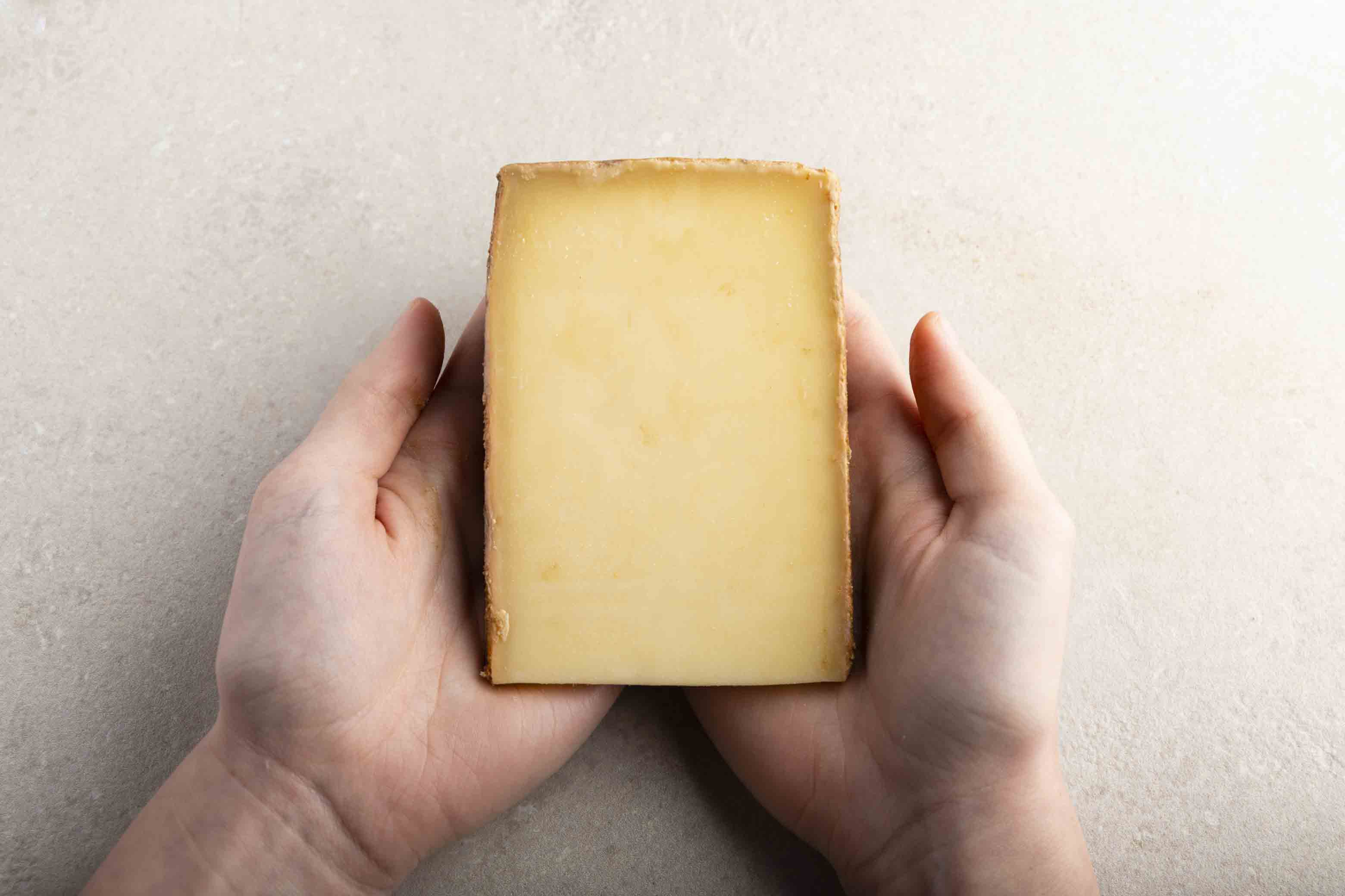 Hartkäse "Kasus Caverna" 2
