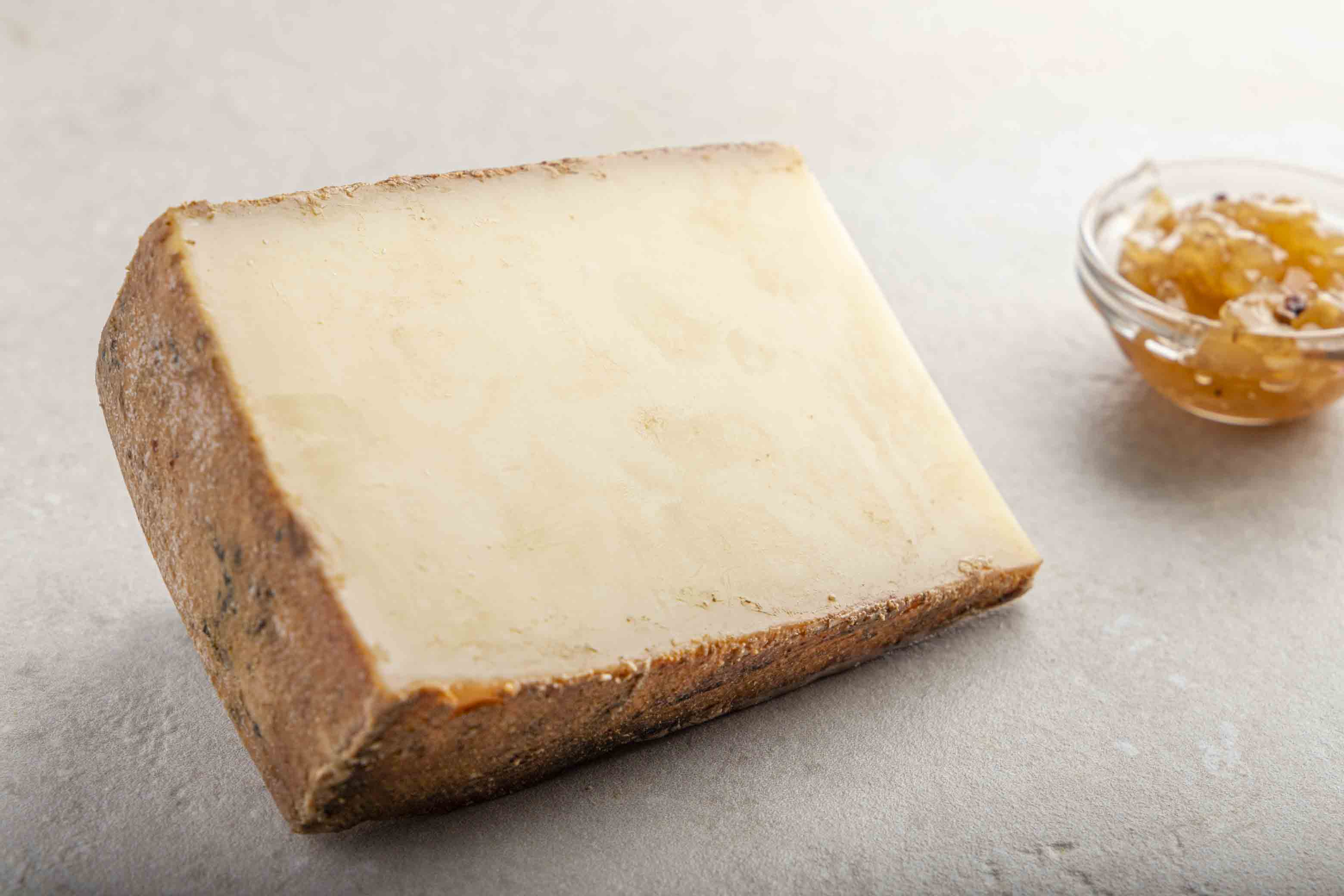 Hartkäse "Kasus Caverna" 3