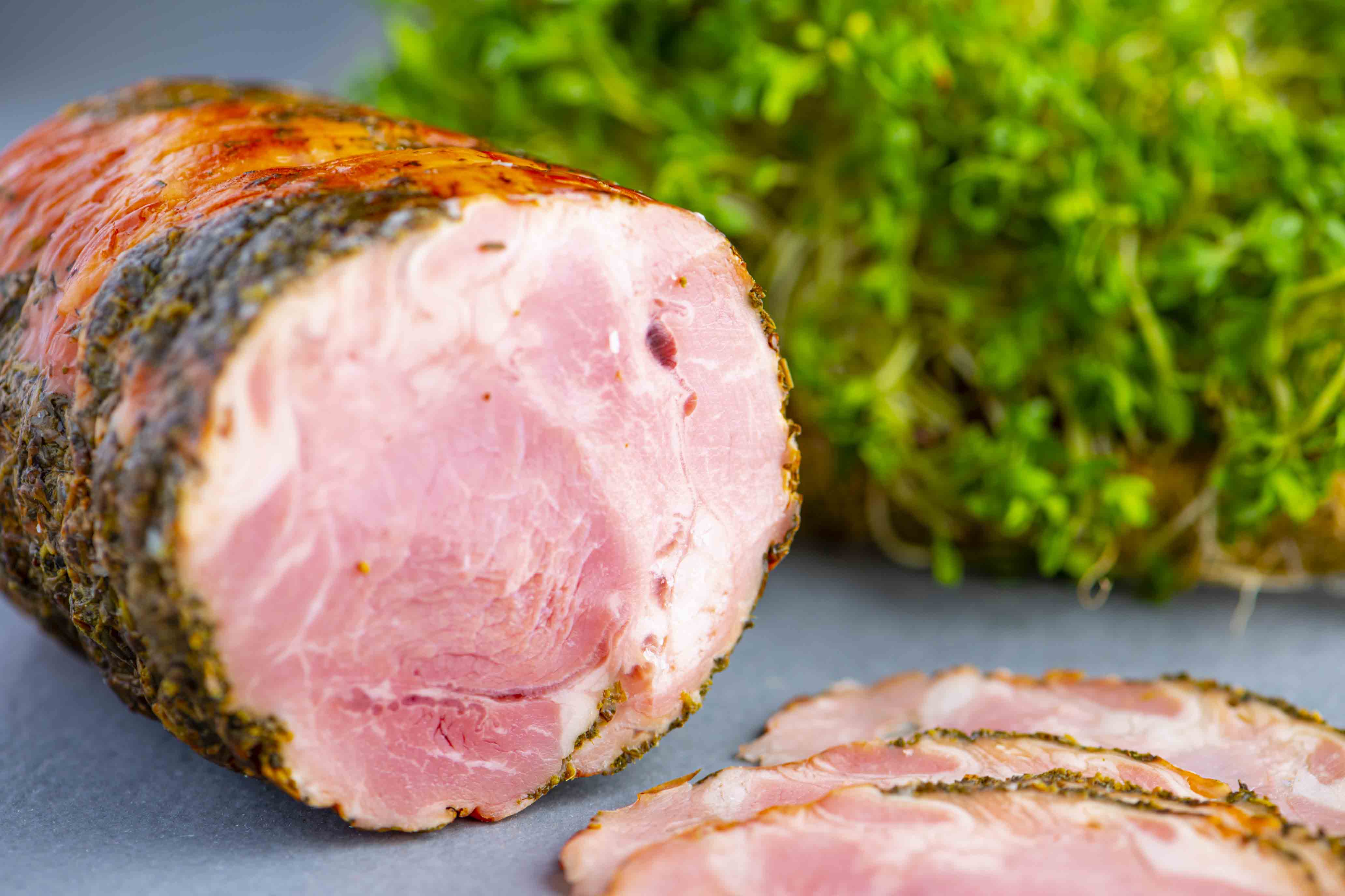 Lammschinken mit Kräuter gekocht 3