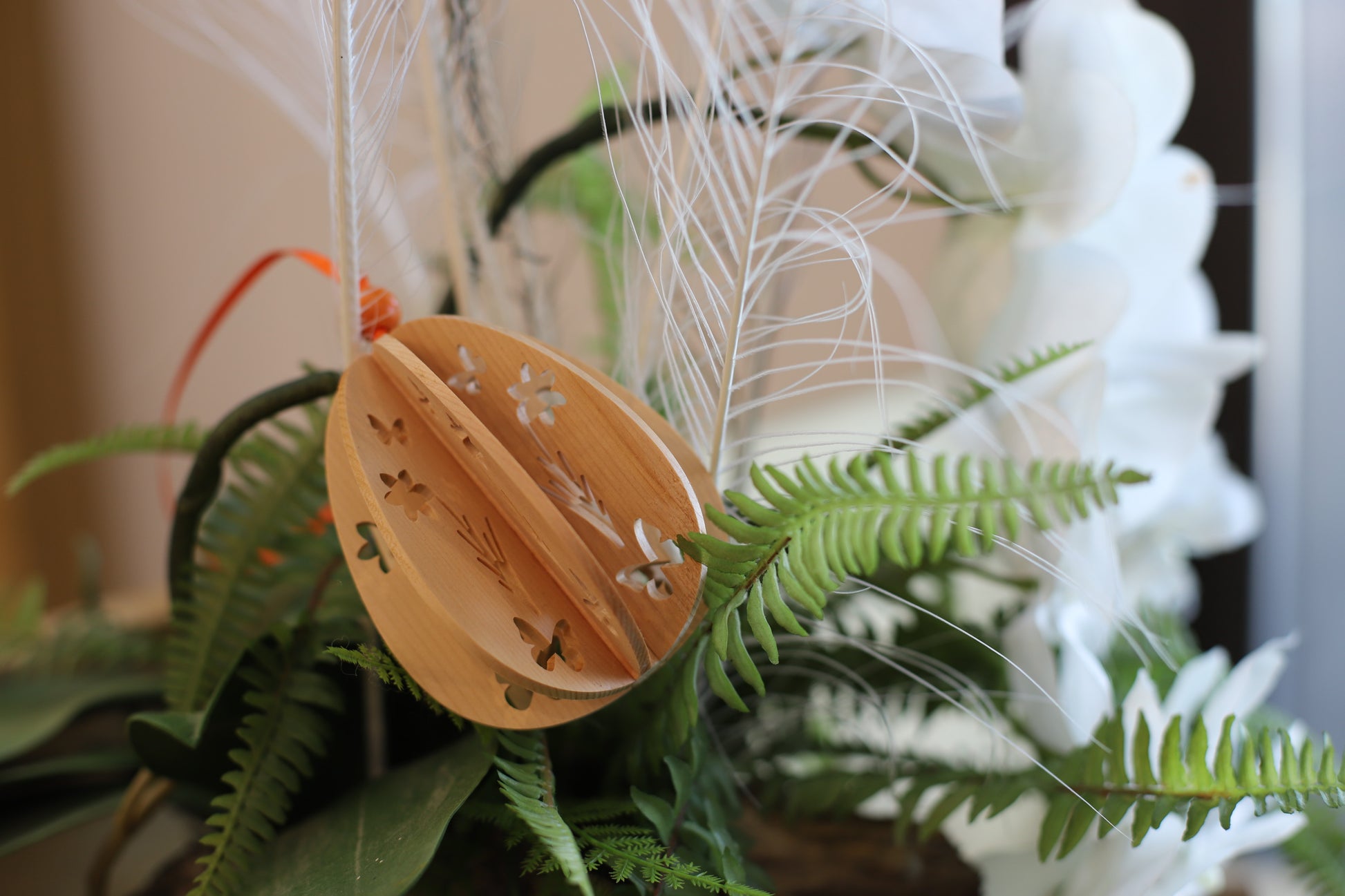Ostereier aus Zirbenholz – Blumen 3