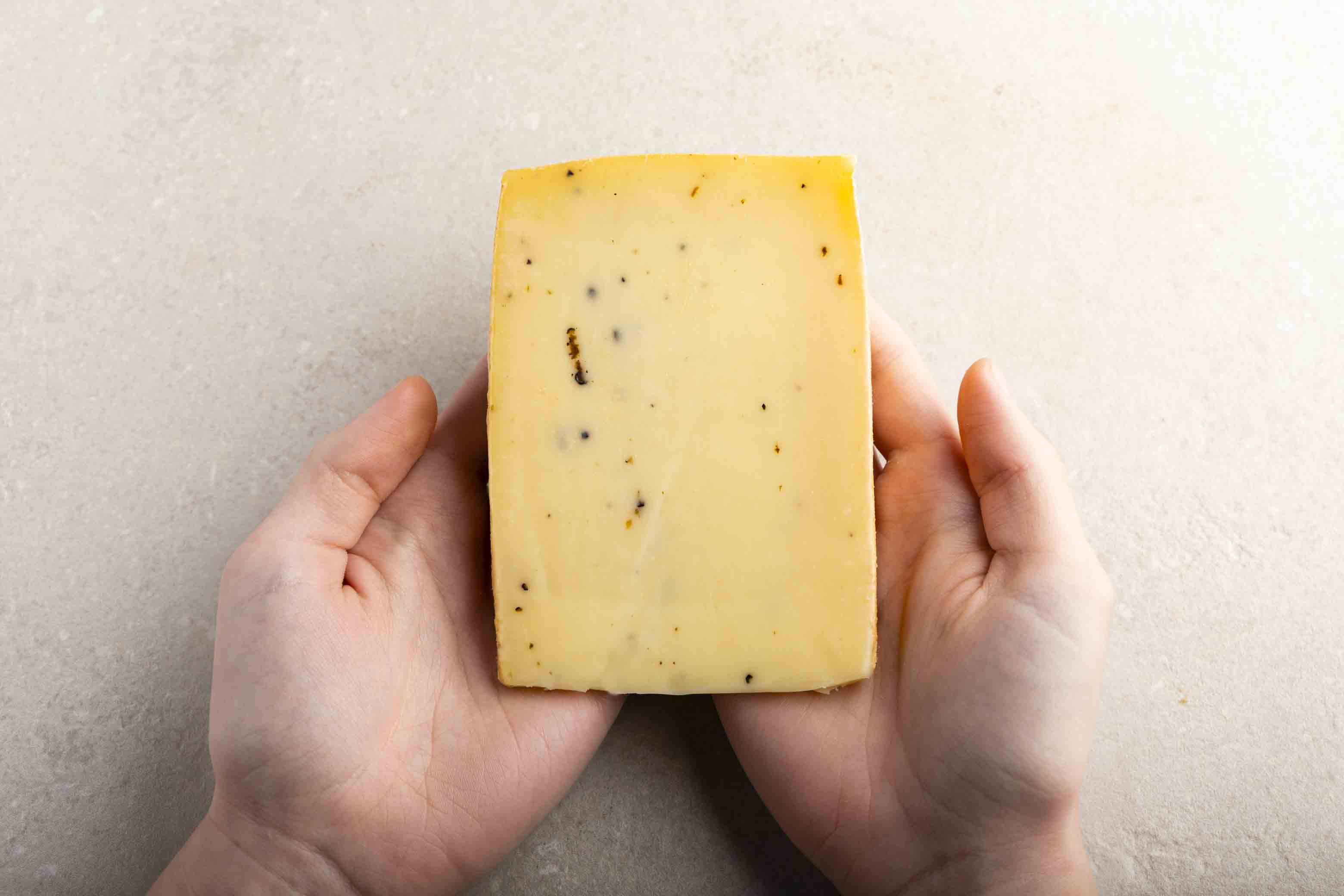 Schnittkäse mit Trüffel "Trüffelo" 2