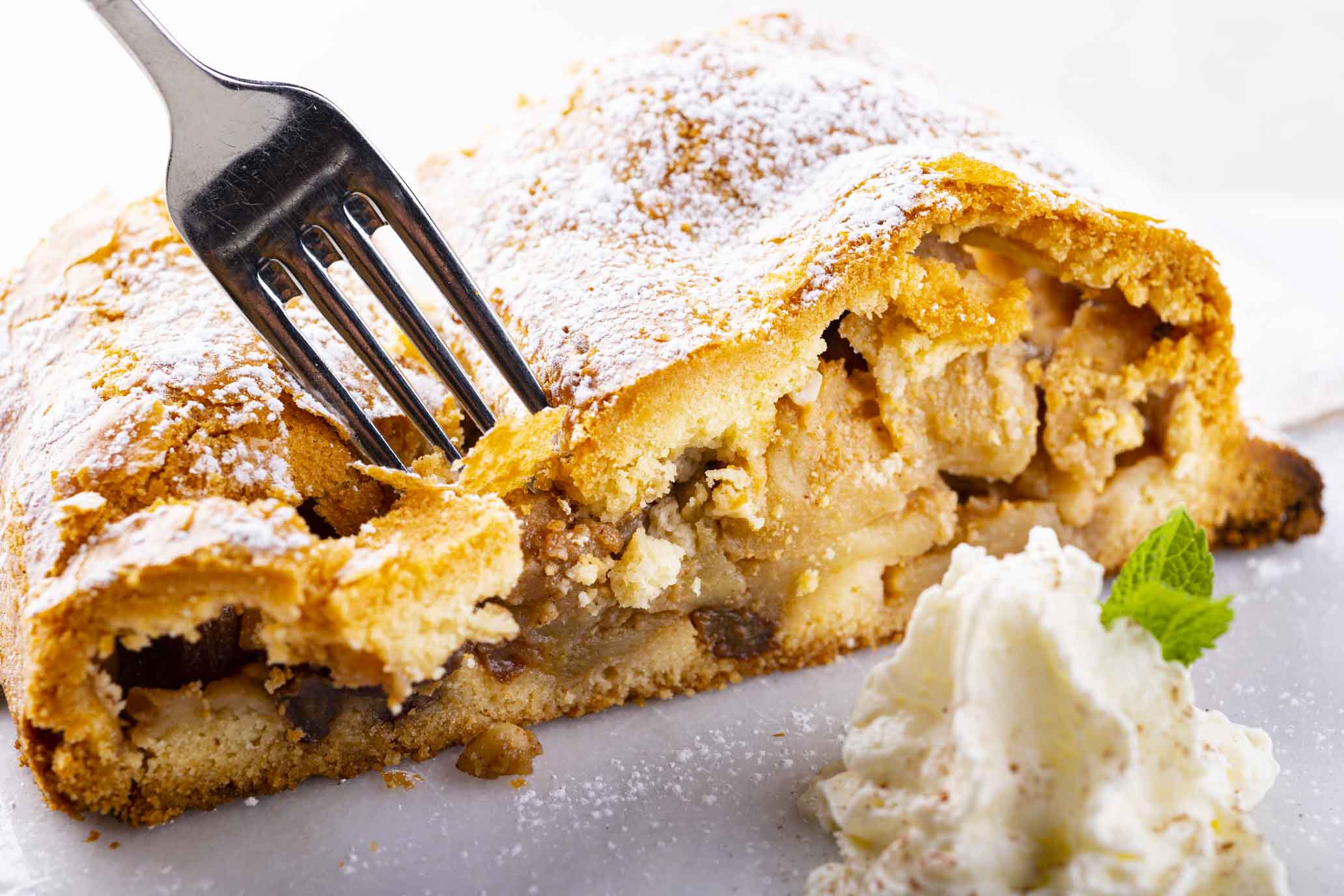 Südtiroler Apfelstrudel  2