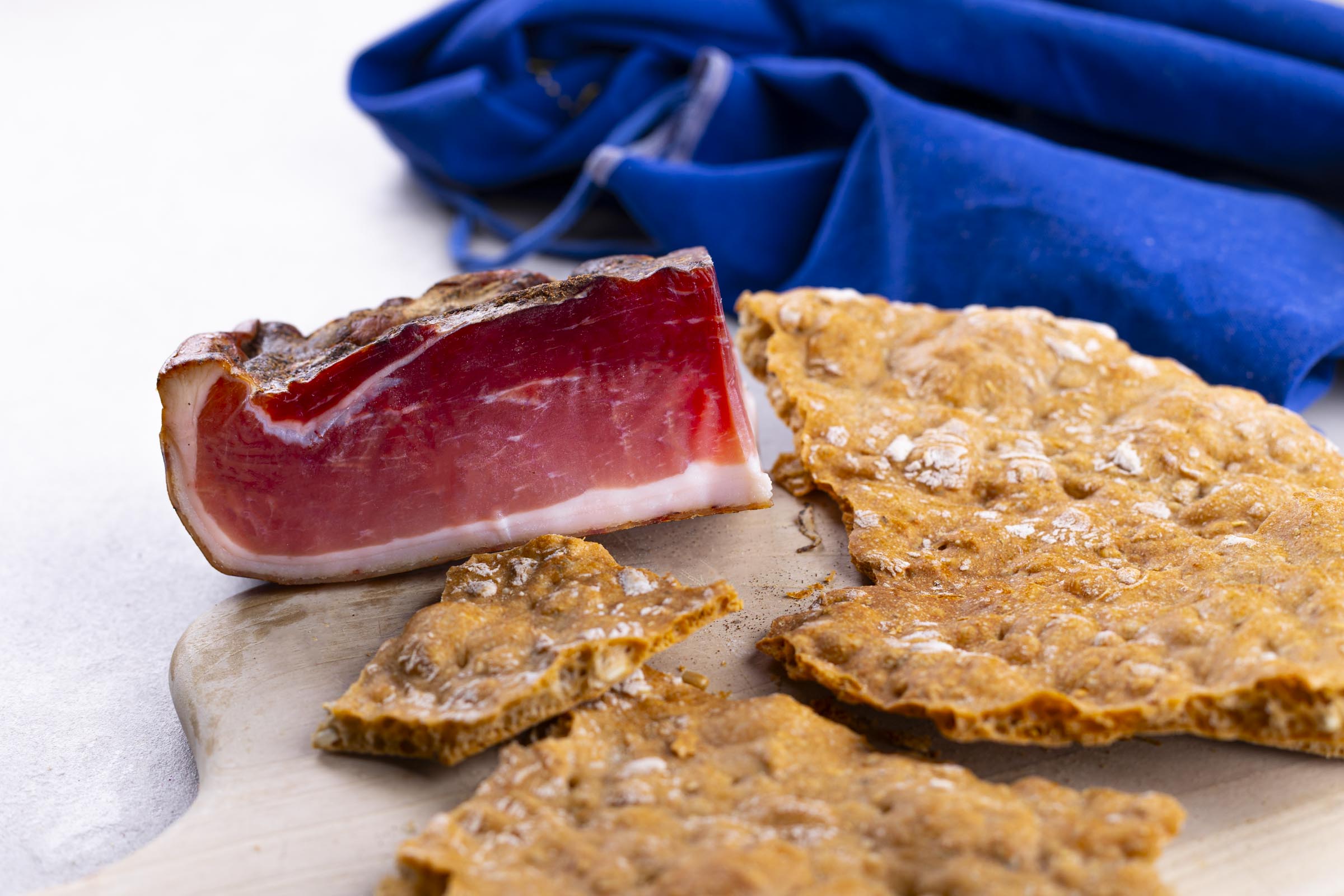 Südtiroler Speck g.g.A Herz Bio 2