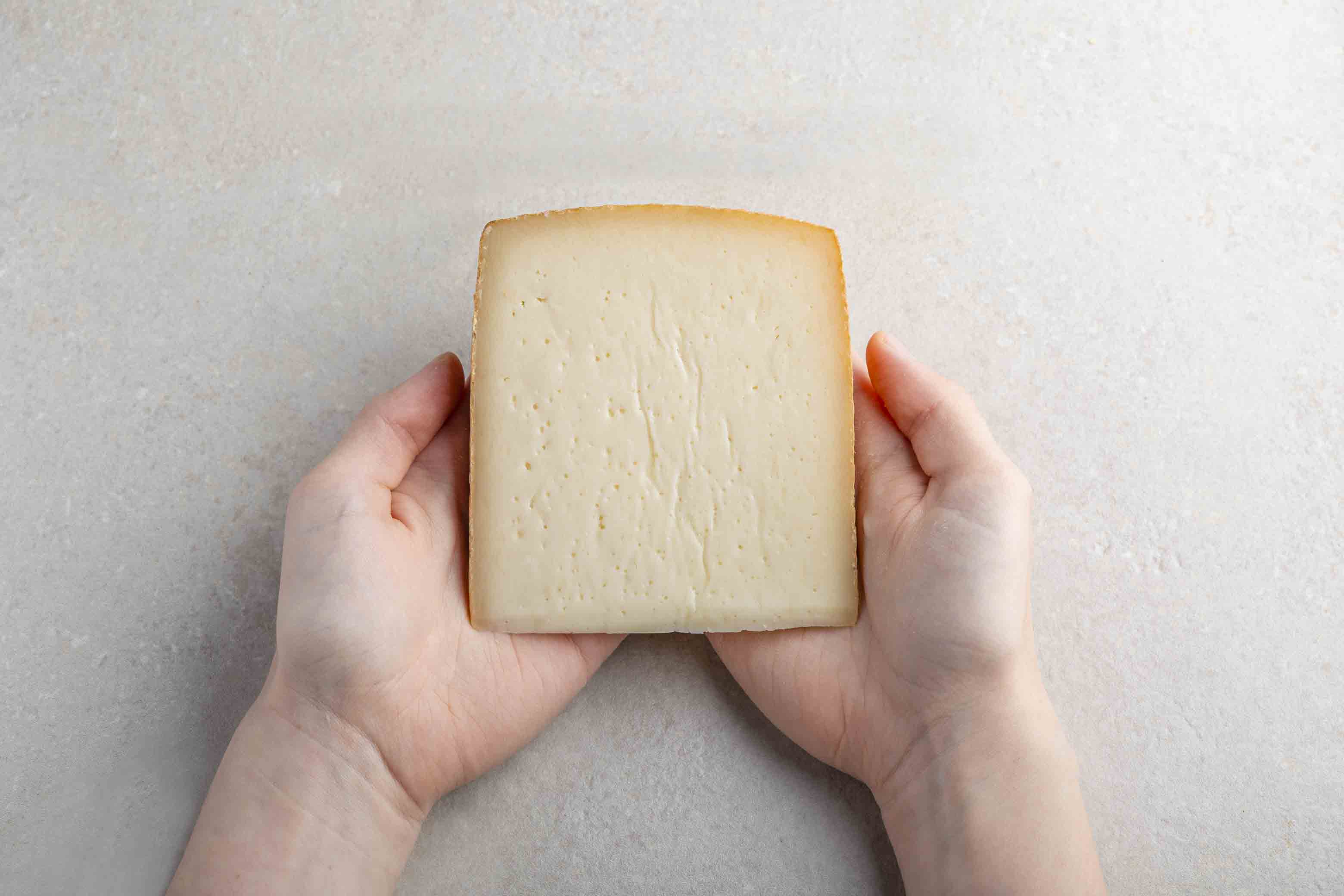 Ziegenhartkäse "Viktor" 3