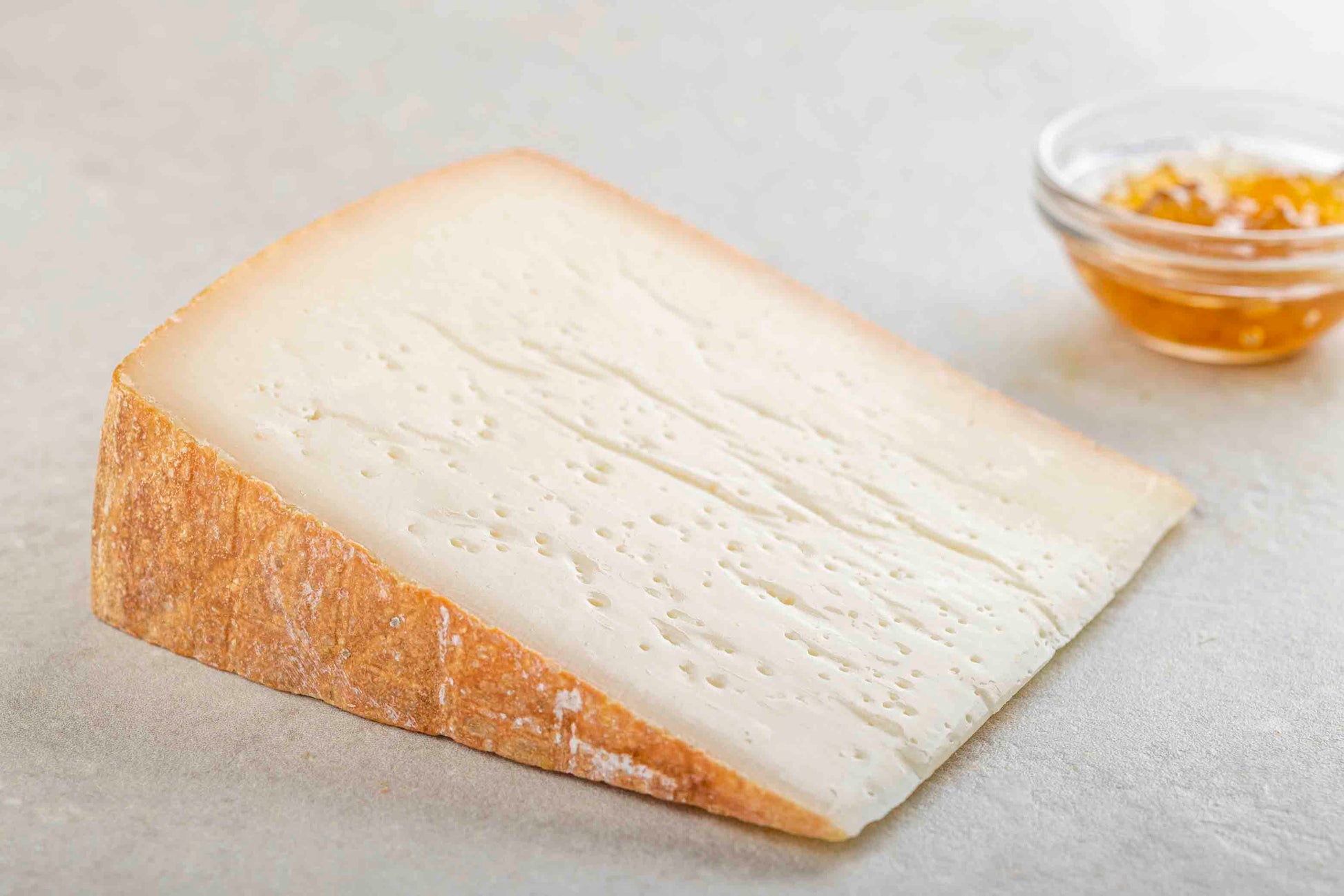 Ziegenhartkäse "Viktor" 4