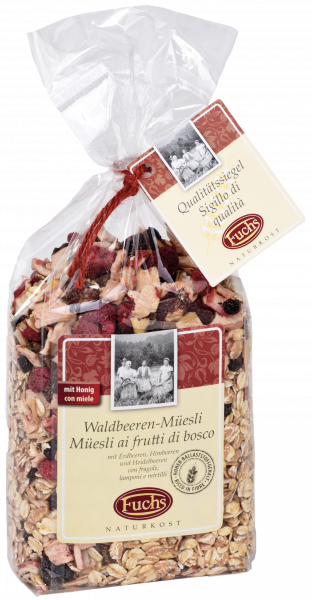 Müsli mit Waldbeeren